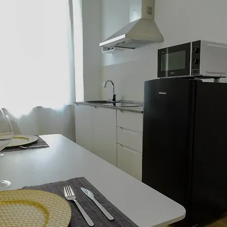 649 Bilocale Con Terrazzo Guest house *